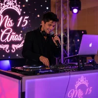Enzo Valenzuela